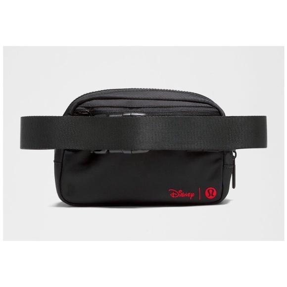 LULULEMON DISNEY Everywhere Belt Bag 1L Mickey in Motion - NEW - Picture 3 of 4